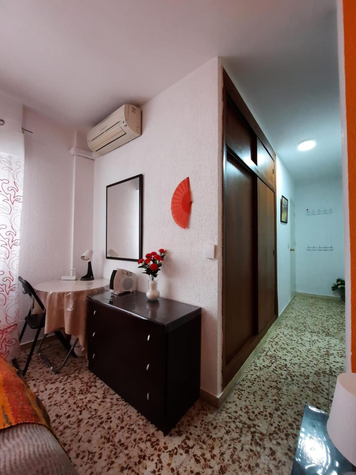 Habitaciones En Mi Piso Del Centro De Ουέλβα Εξωτερικό φωτογραφία