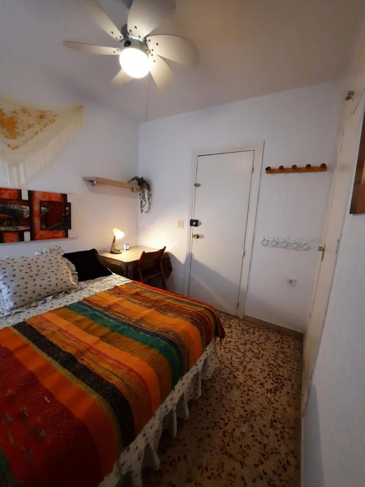 Habitaciones En Mi Piso Del Centro De Ουέλβα Εξωτερικό φωτογραφία